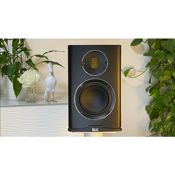 Carina | Bookshelf | BS2434 | Best Audiophile Speakers